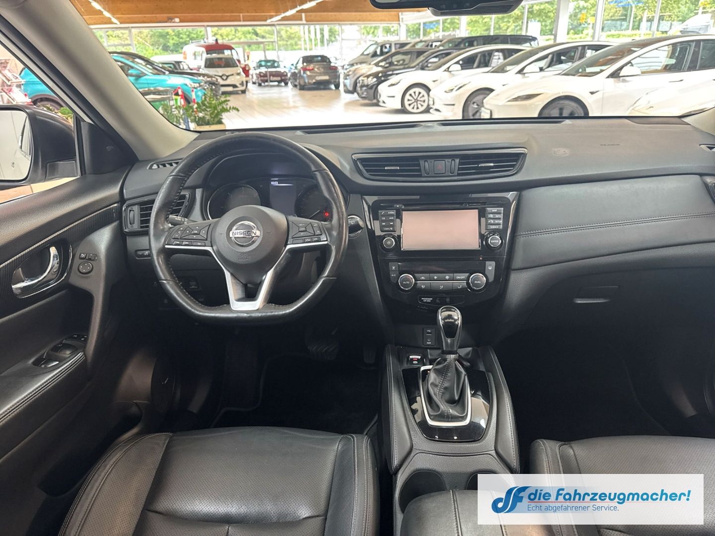 Fahrzeugabbildung Nissan X-Trail Tekna 4x4 2.0 dCi Panorama Navi Soundsys