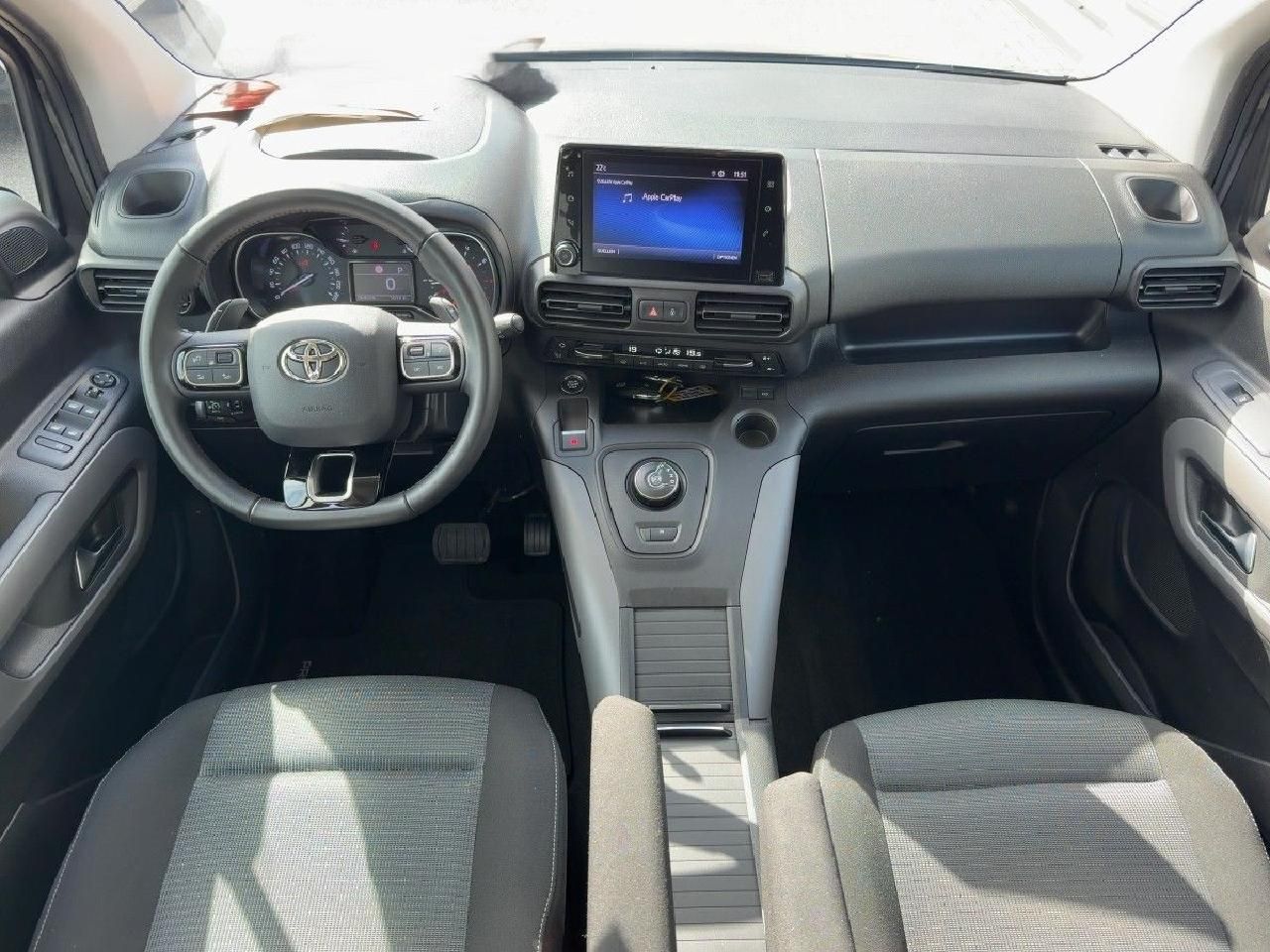 Fahrzeugabbildung Toyota Proace City Verso L2 1,2 Team D *AHK + Comfortp.