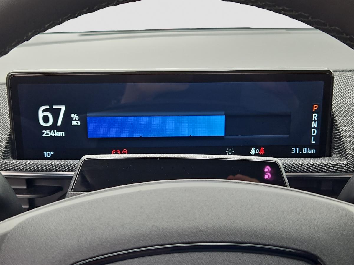 Ford Mustang Mach-E 75.7 kWh LED ACC RFK LEDER SHZ