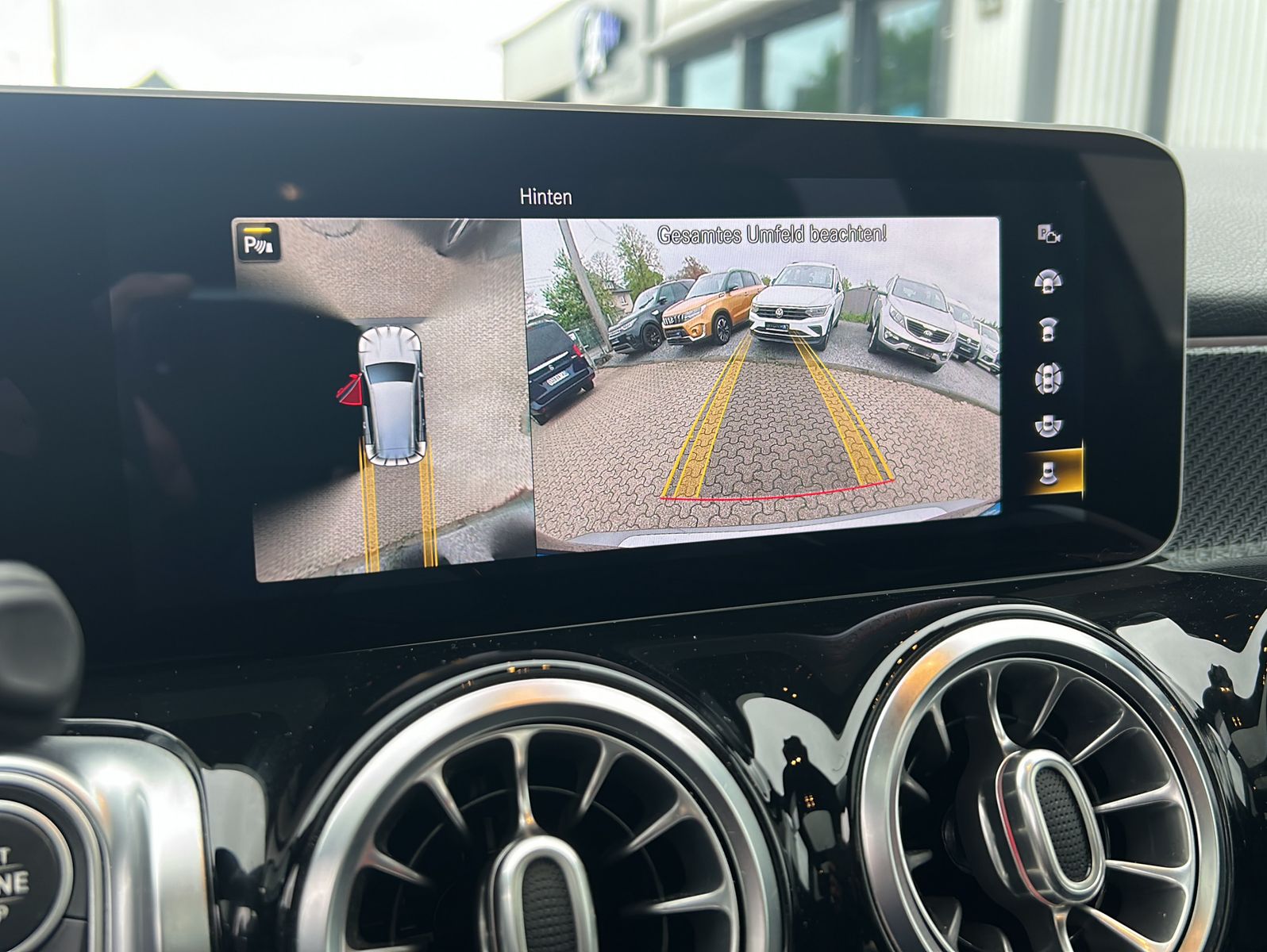 Fahrzeugabbildung Mercedes-Benz GLB 220 d AMG Line 7 Sitzer