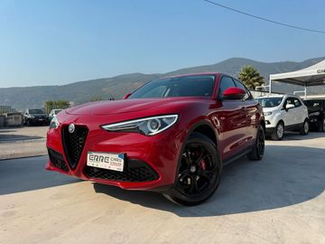 Alfa-Romeo Stelvio - 1