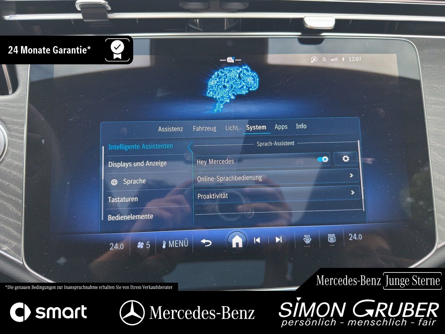 Fahrzeugabbildung Mercedes-Benz E 220 d AMG Night Servolock Pano Burm4D AHK