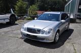 Mercedes-Benz E 320 T AVANTGARDE - Mercedes-Benz E 320 mit Benzin-Antrieb: Kombi