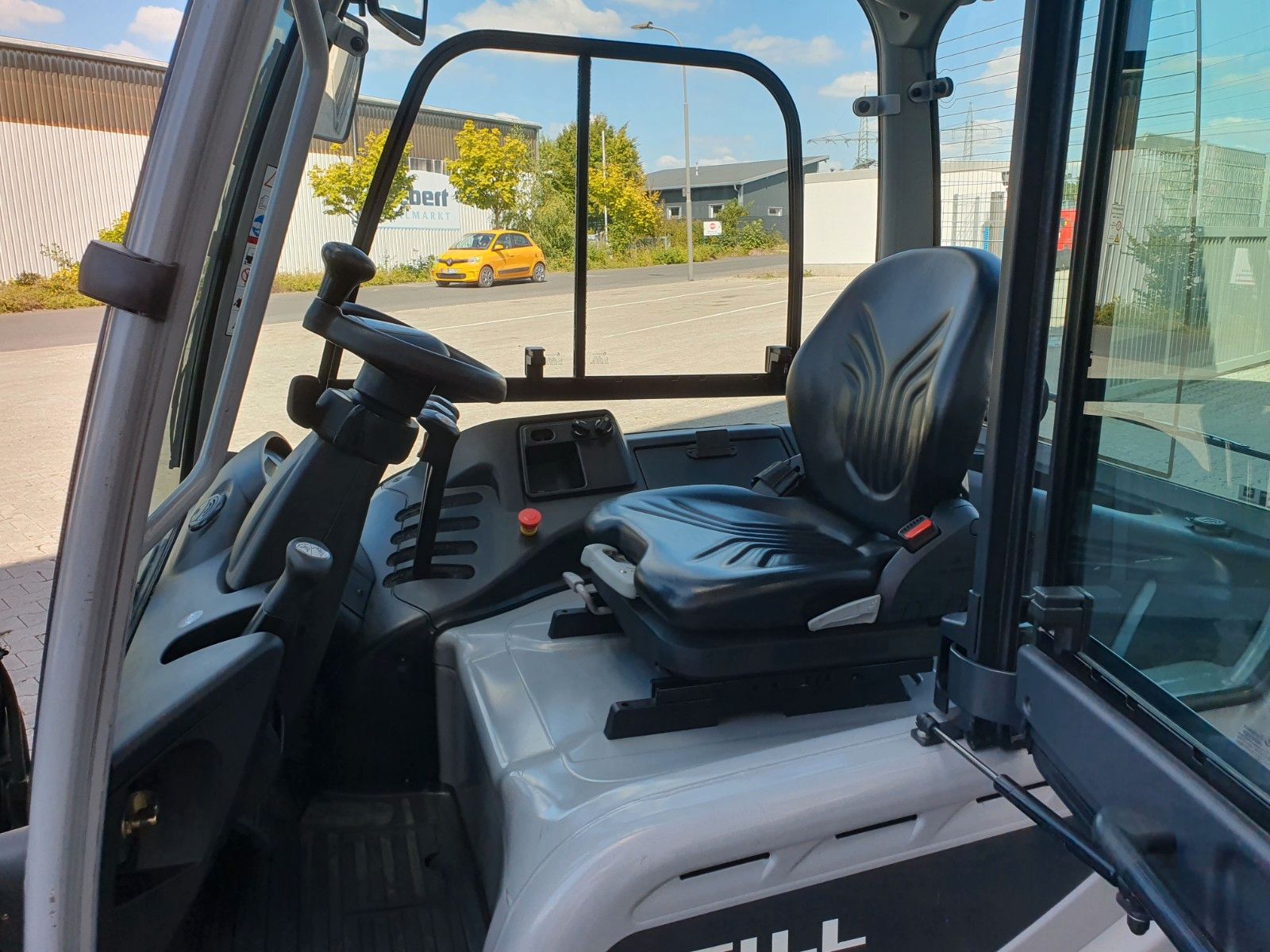 Fahrzeugabbildung Still RX60-30L/600 - Triplex: 4,6m / nur 1.245h / SS