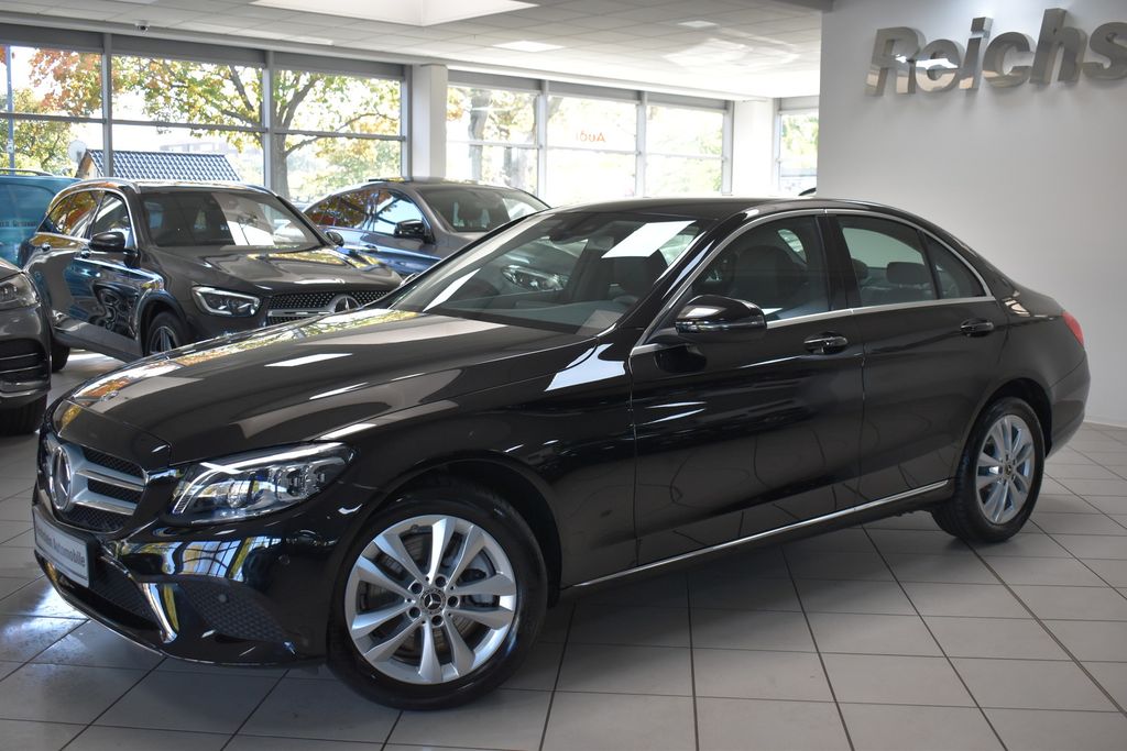 Mercedes-Benz C 300 d 4M 15 T/KM DISTR TOTW SPUR UNFALLFREI