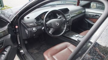 Mercedes E 350 - 12