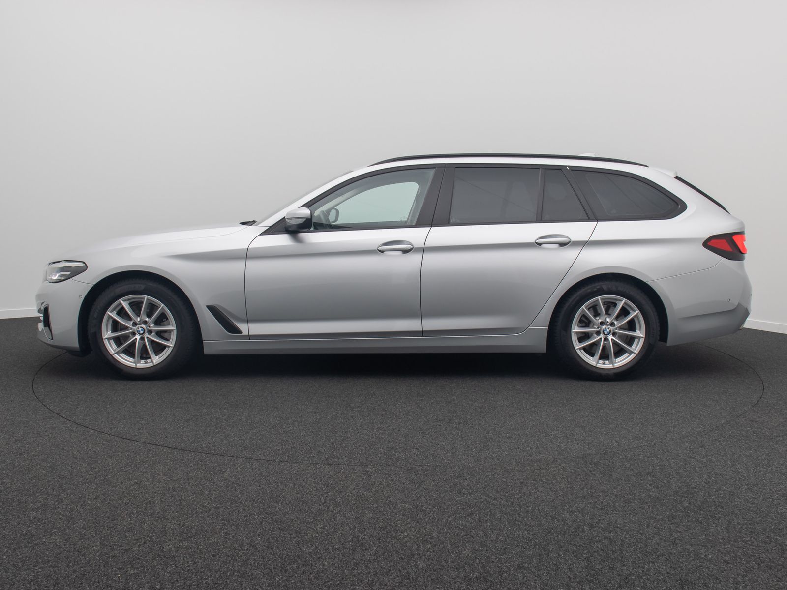 Fahrzeugabbildung BMW 520d Kamera DAB 4xKlima Alarm GeschwindigReg