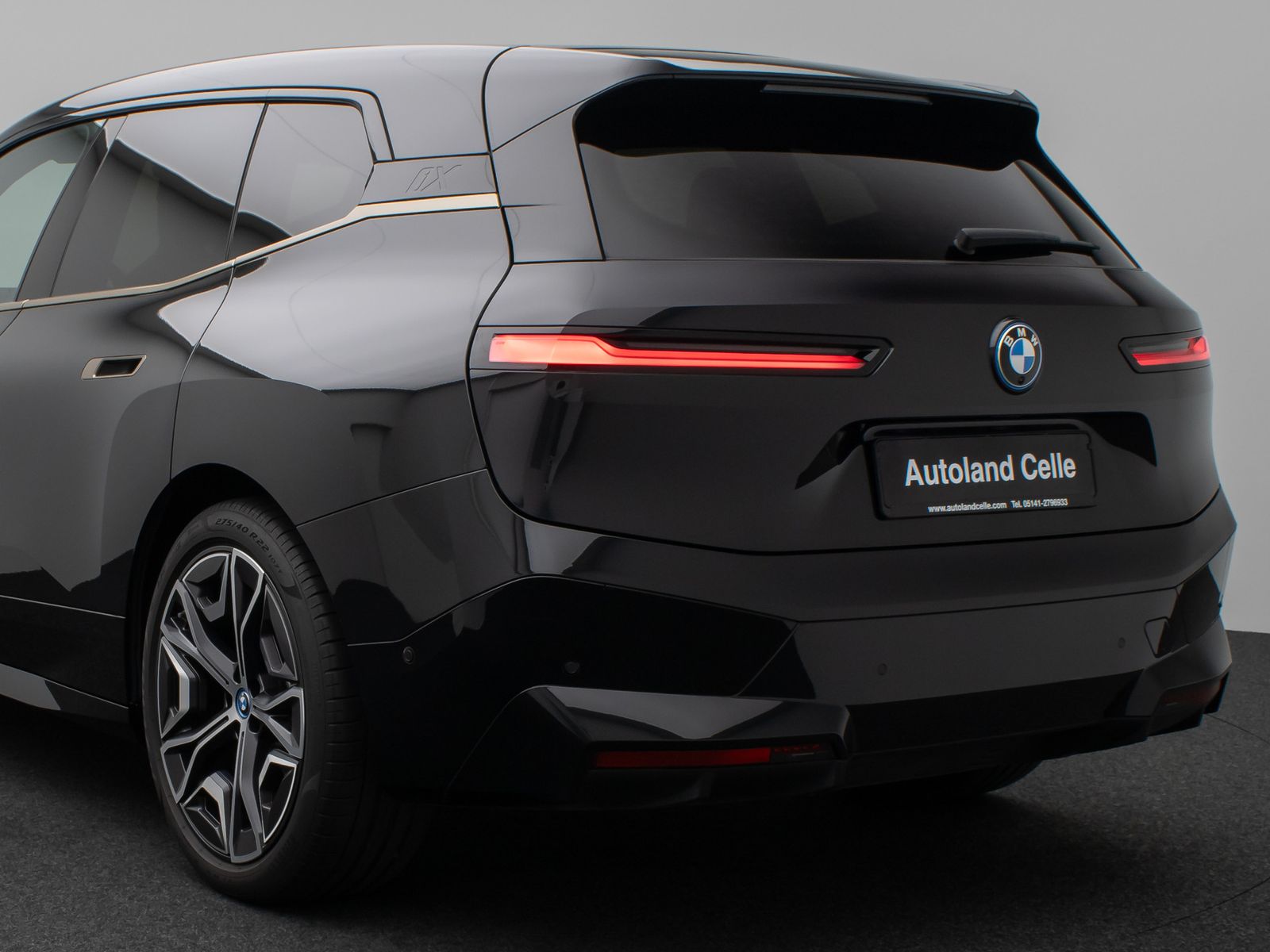 Fahrzeugabbildung BMW iX xD40 Edition Sport 360°Laser SkyLounge 22Zoll