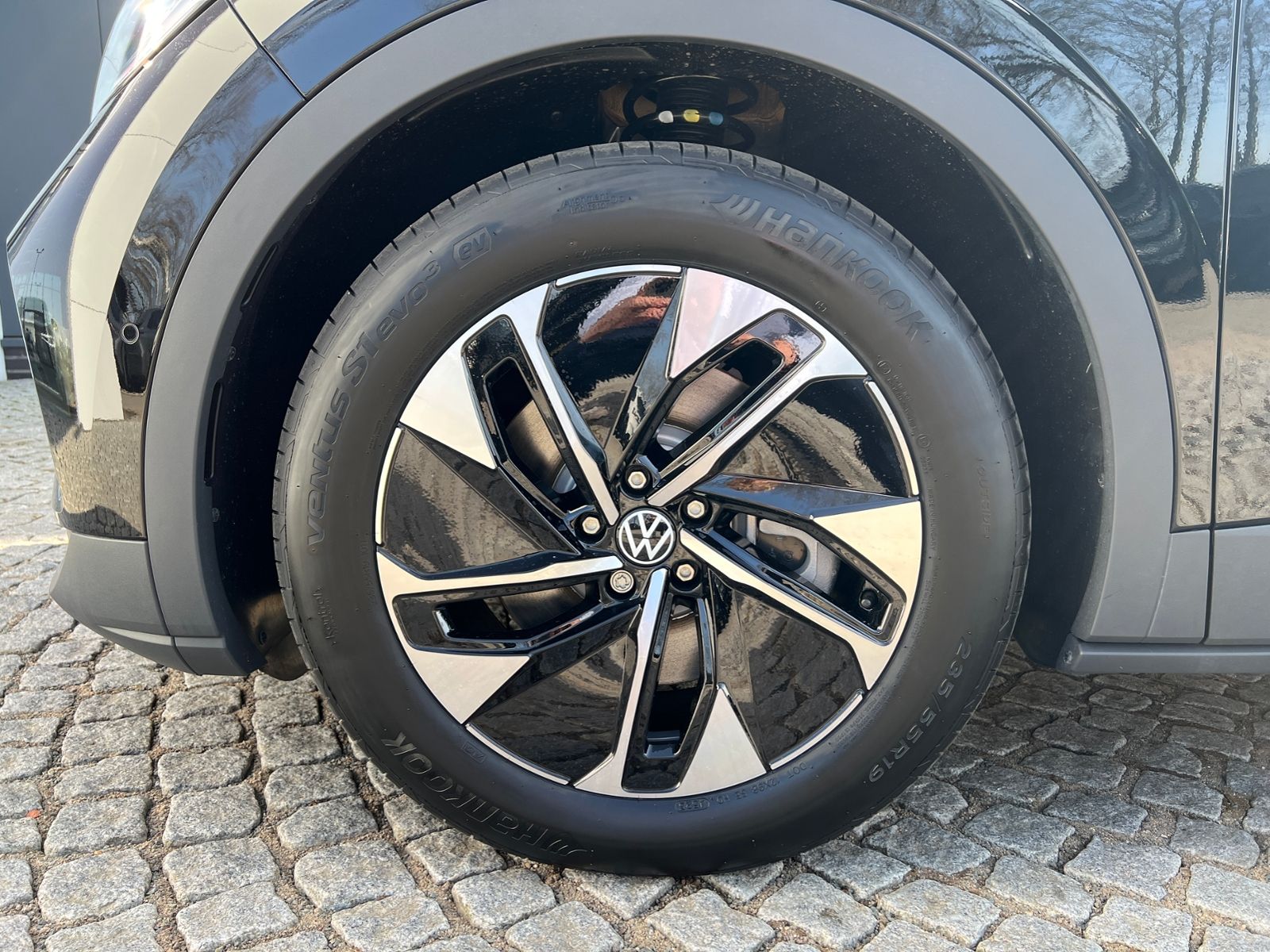 Fahrzeugabbildung Volkswagen ID.4 Pro 210 kW *Infotainment-Paket, Design-Pake