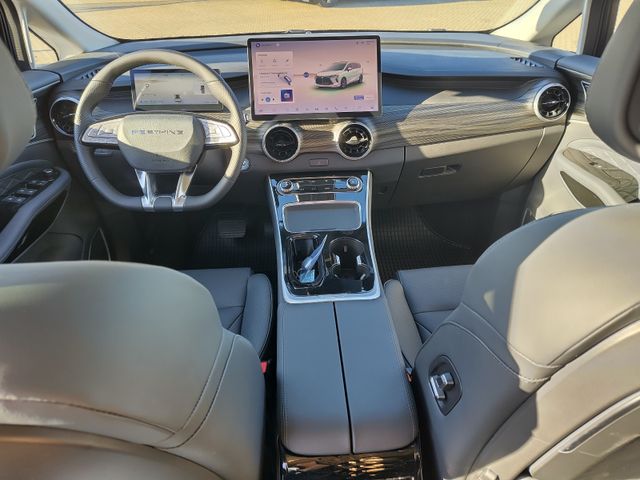 DFM Forthing 4 PHEV AppleAndroid 360°Kam u.v.m.