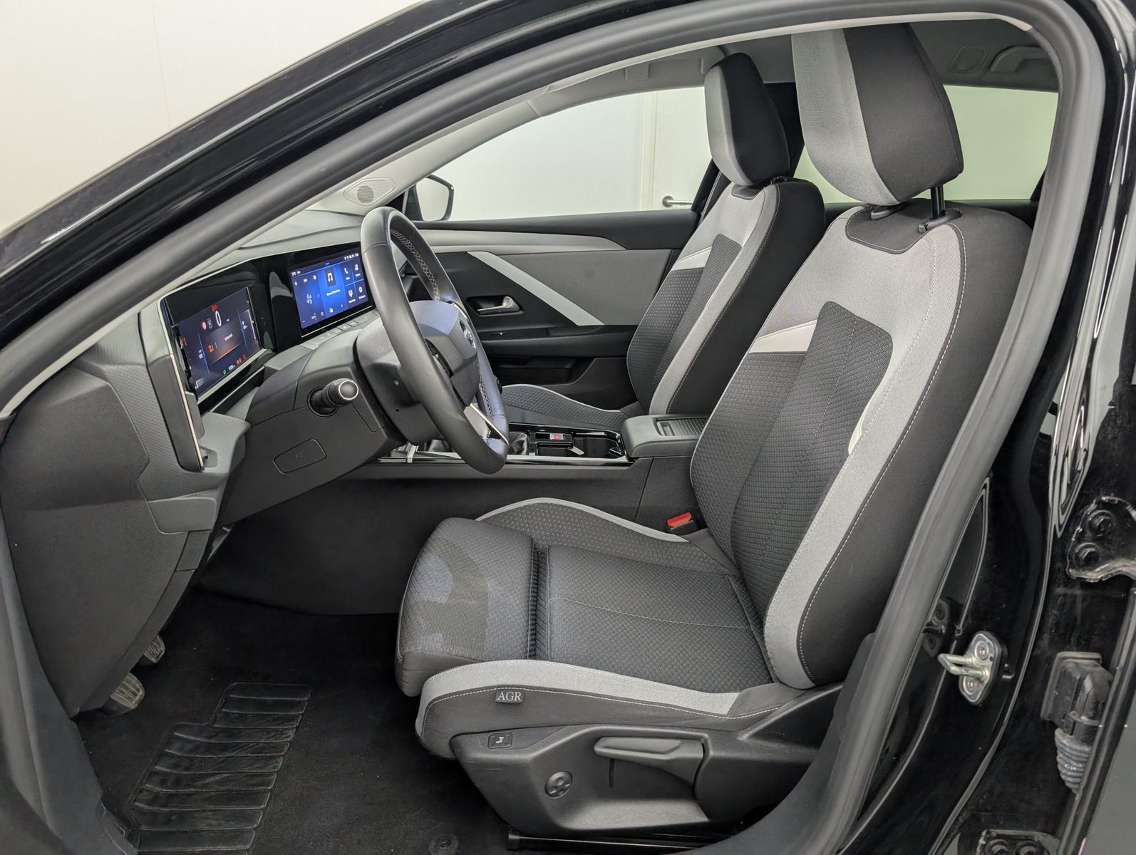 OPEL Astra ST 1.2 Turbo Business Edition – Bild 8