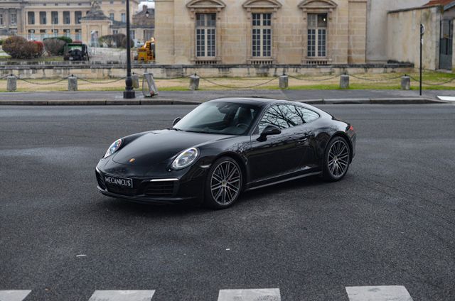 Porsche 911 Carrera 4 S