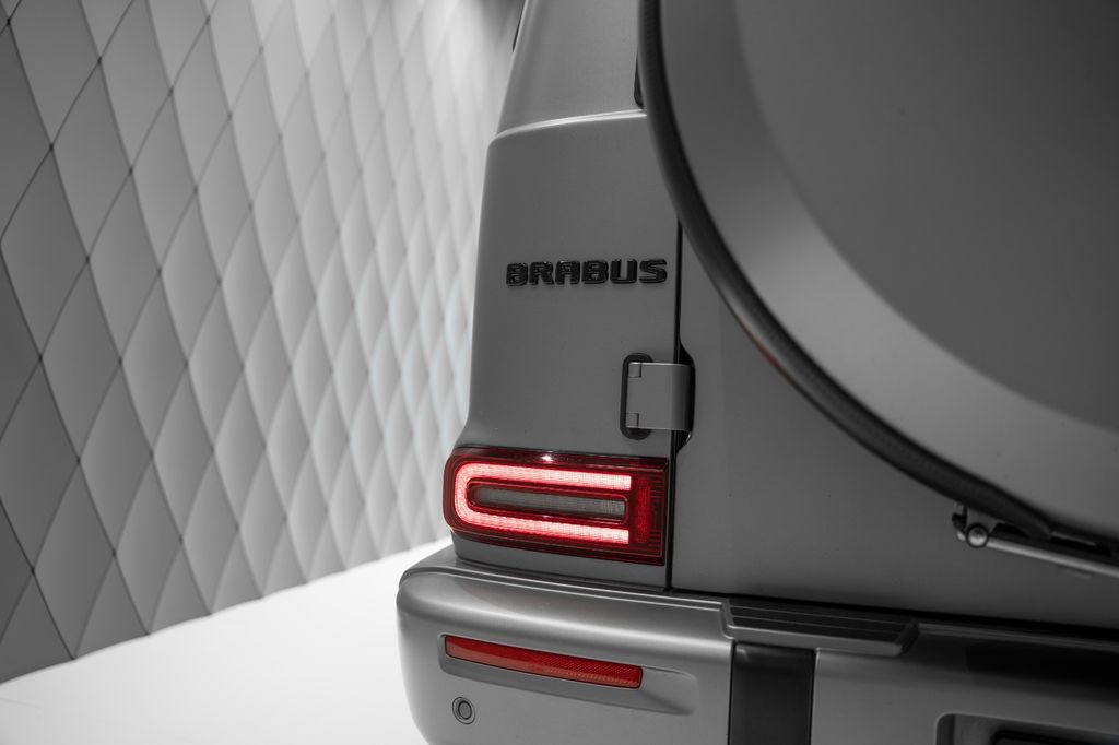 G 63 AMG BRABUS MAGNO GREY/BLACK CARBON - Bild 13