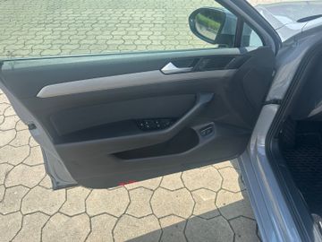 Volkswagen Passat Variant - 10