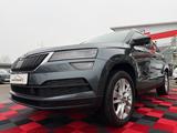 Skoda Karoq 2.0 TDI SCR 4X4 DSG*AHK*ASR*LED*LEDER* - Skoda Karoq mit Diesel-Antrieb