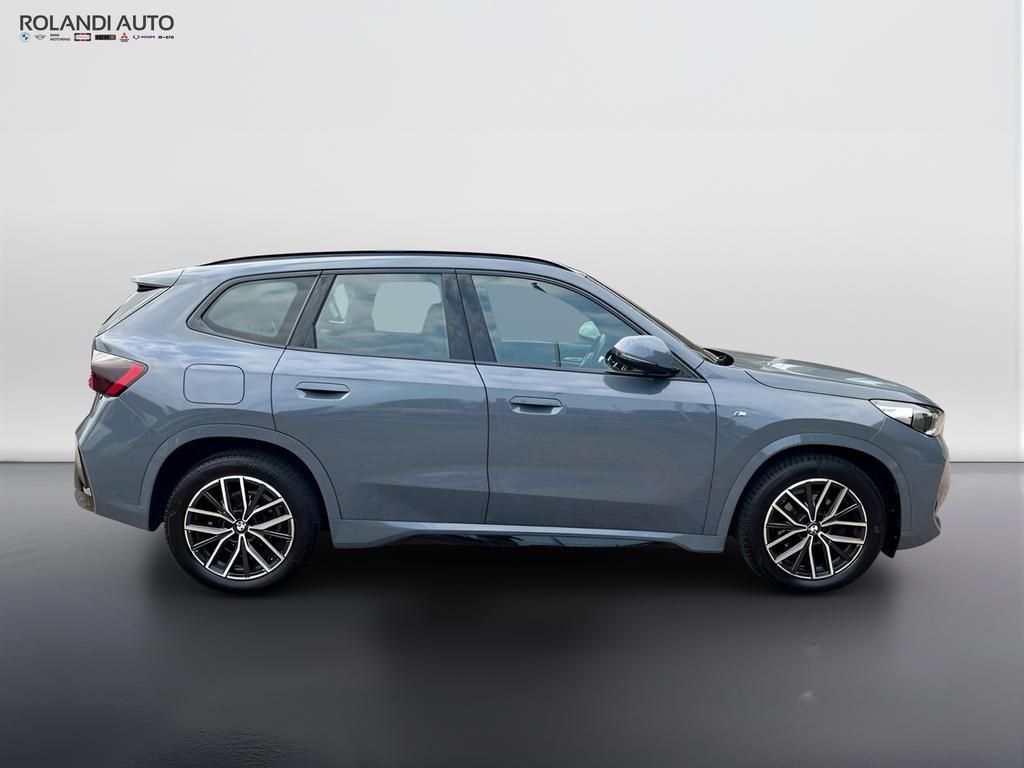 BMW X1 18 d Msport sDrive DCT imagem 3