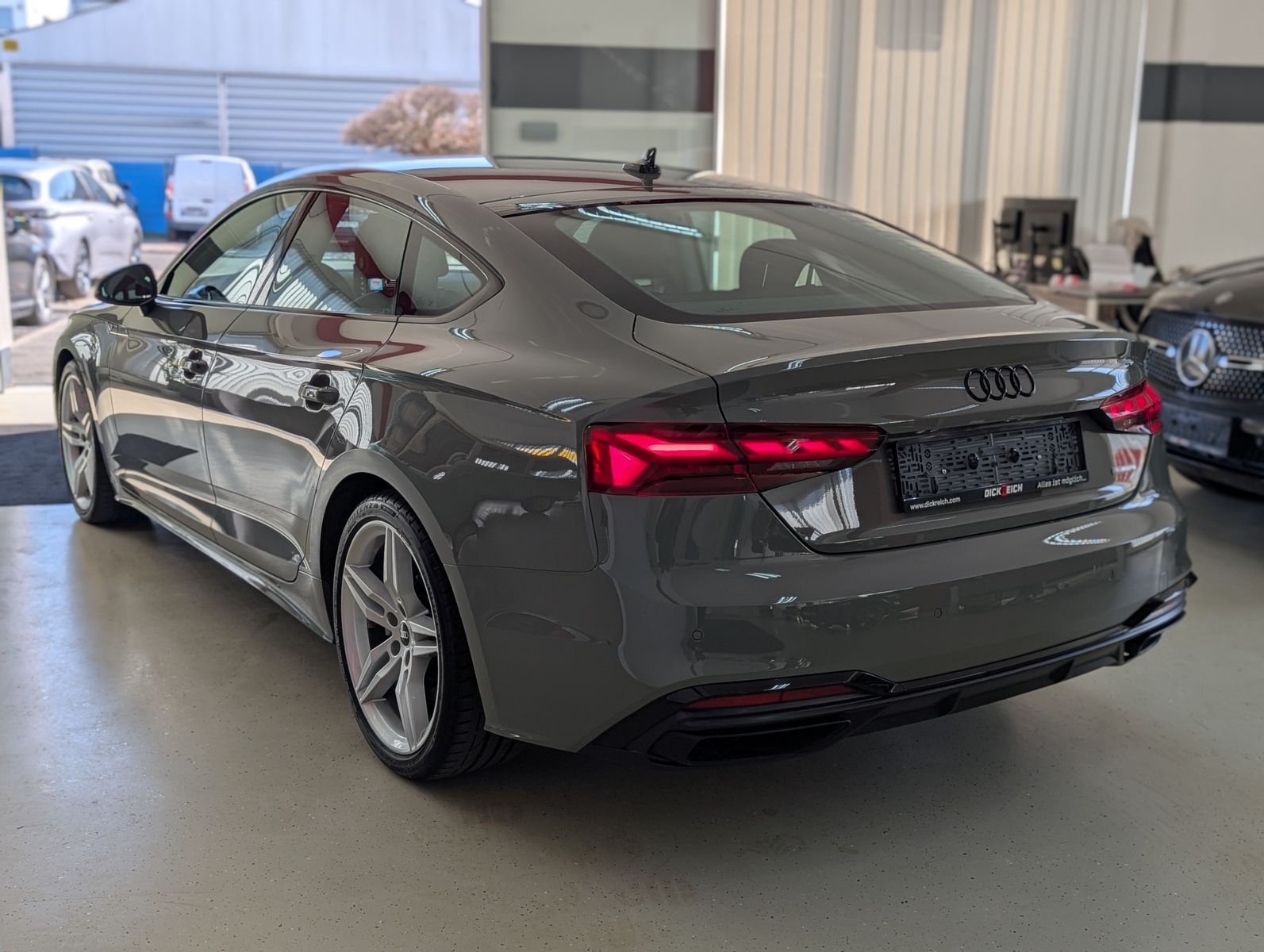 Fahrzeugabbildung Audi A5 50 TDI quattro S-Line LED TEMP QUANTUM-GRAU