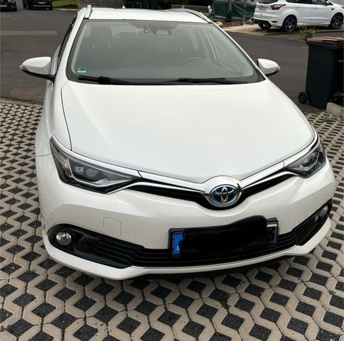 Toyota Auris Touring Sports Touring Sports Hybrid 1...