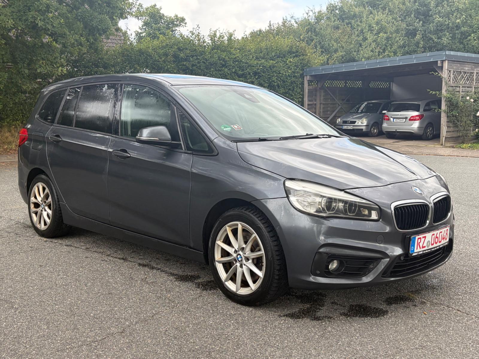 BMW 220 2015 — interior
