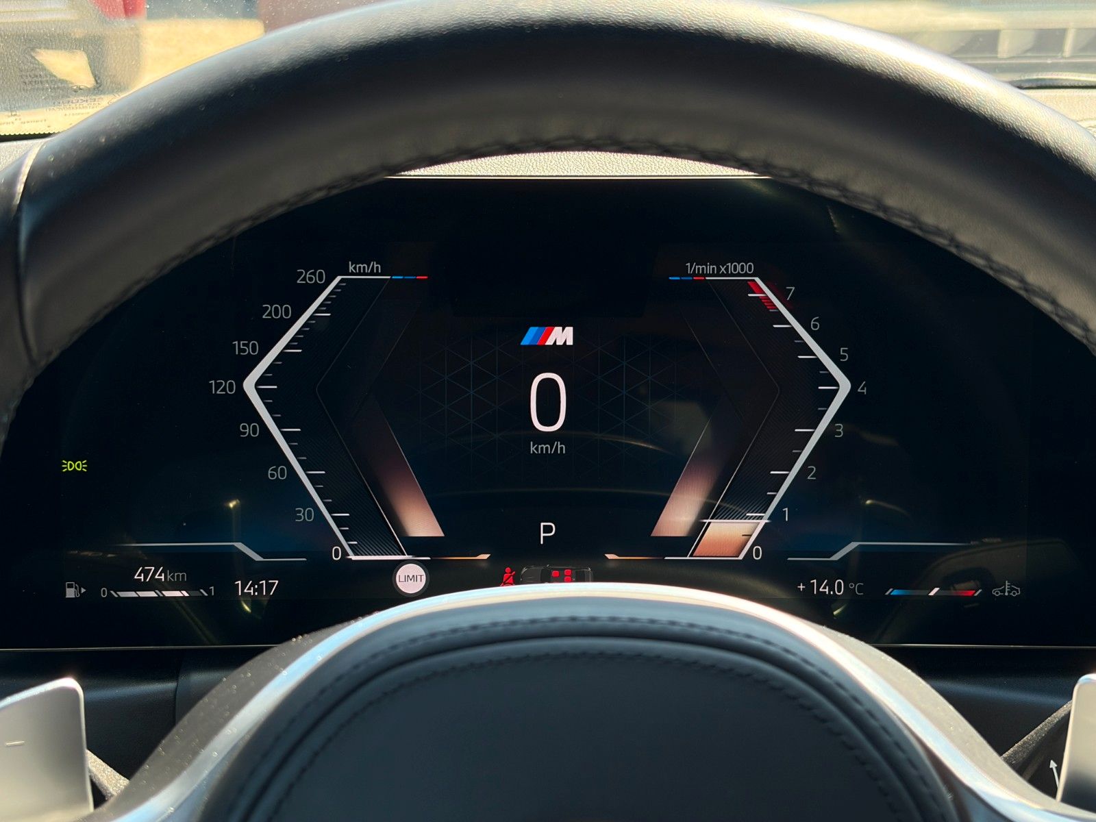 Fahrzeugabbildung BMW 320i Limo M Sport TEMP HD GSD Galvanik Alcantara