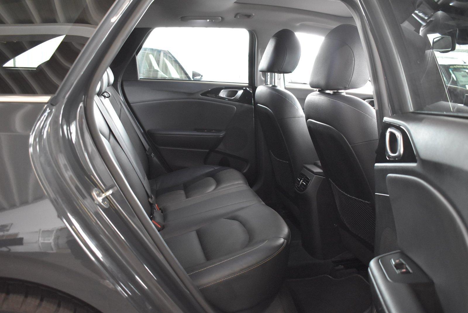 Kia Ceed 1.4 TGDI Platinum Edition Navi Leder Panoda