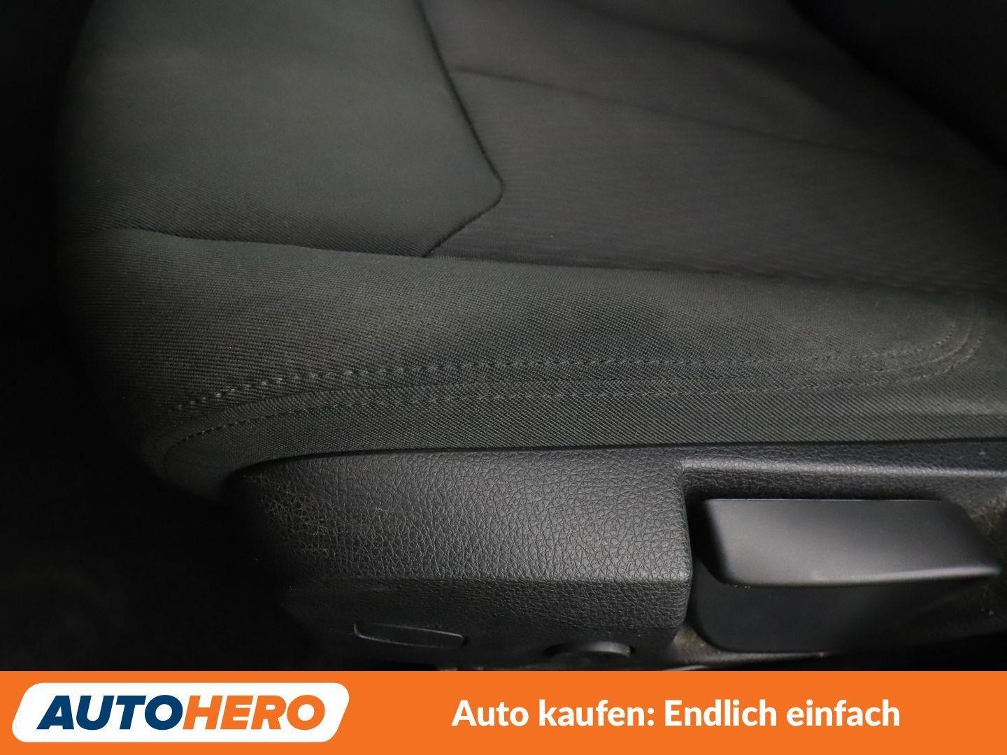 BMW 1er 116i Advantage *NAVI*TEMPO*PDC*SHZ*ALU*KLIMA