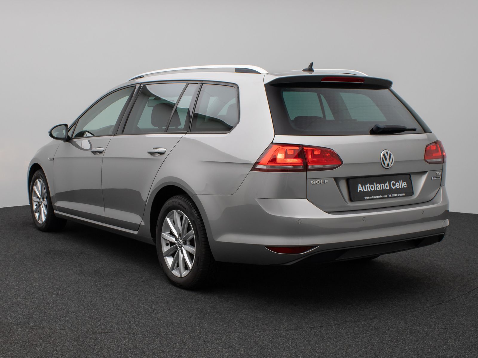 Fahrzeugabbildung Volkswagen Golf VII Variant Lounge BMT Sitzhzg Navi AHK
