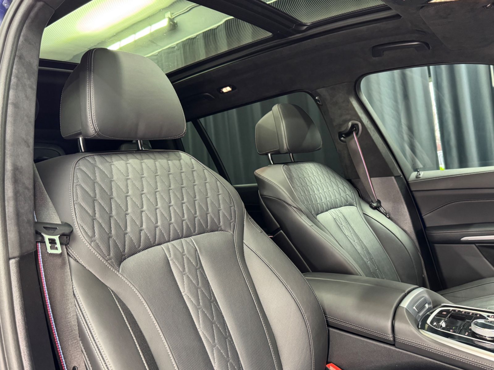 Fahrzeugabbildung BMW X7 xDrive 40 d M SPORT PRO|SKY-LOUNGE|MASSAGE|