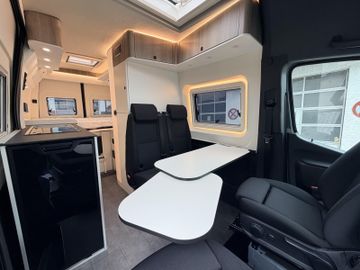 Westfalia James Cook 600 D Premium 18 Lithium SOLAR AHK