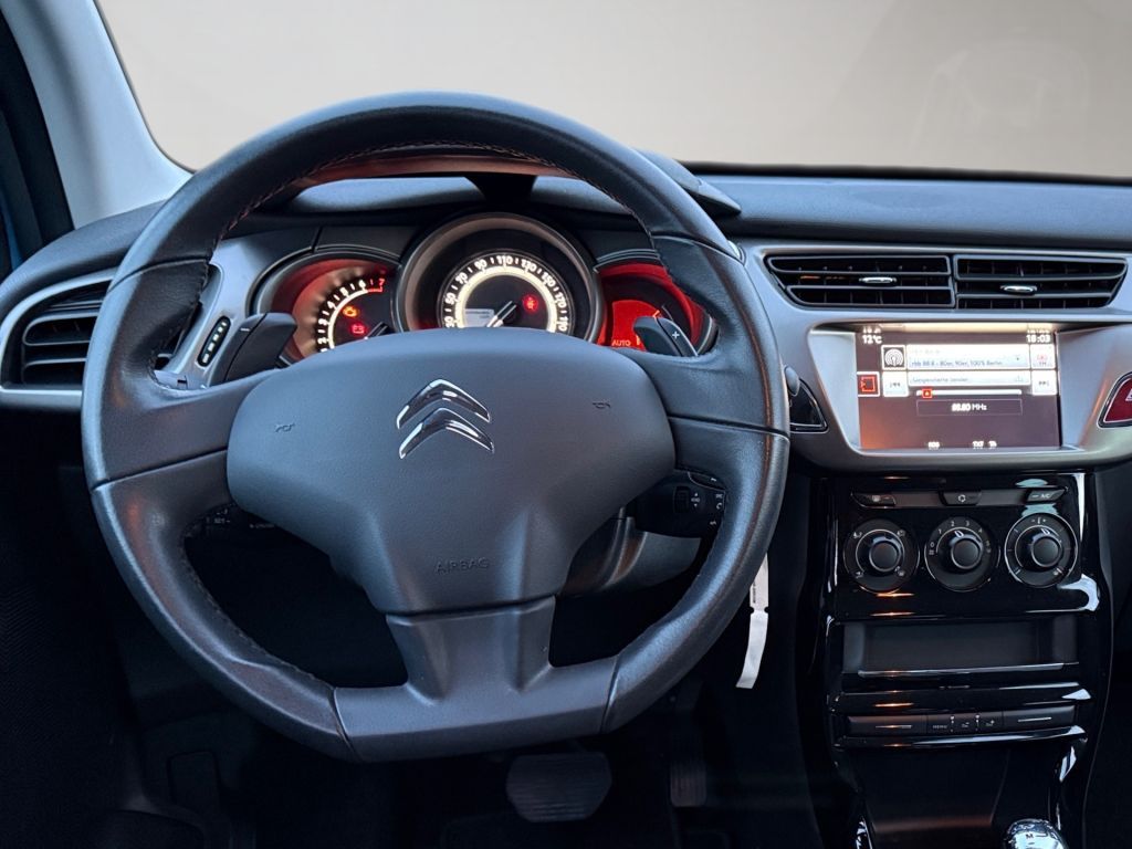 Fahrzeugabbildung Citroën C3 Pure Tech 82 Stop & Start ETG Selection
