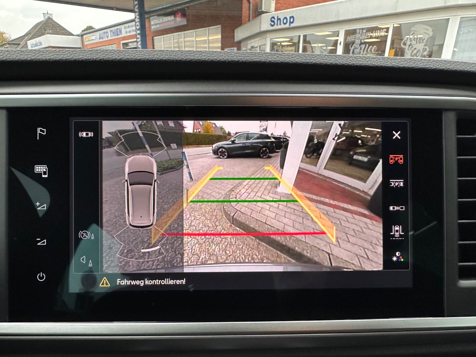 Fahrzeugabbildung SEAT Ateca FR 1.5 TSI DSG AHK/ACC/NAVI/LED/eHeck/SHZ