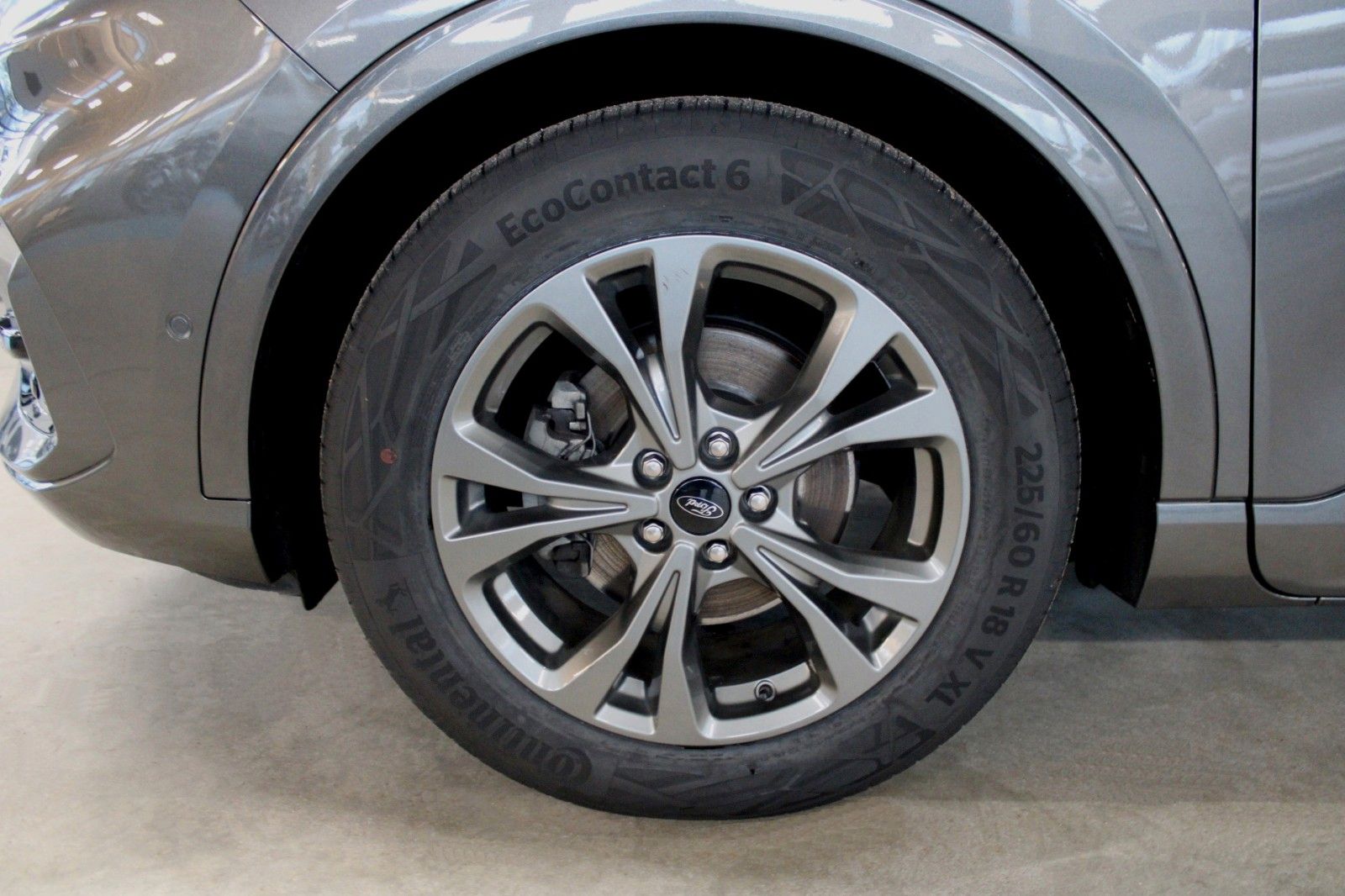 Fahrzeugabbildung Ford Kuga ST-Line X LED AHK Winter Technologie Paket