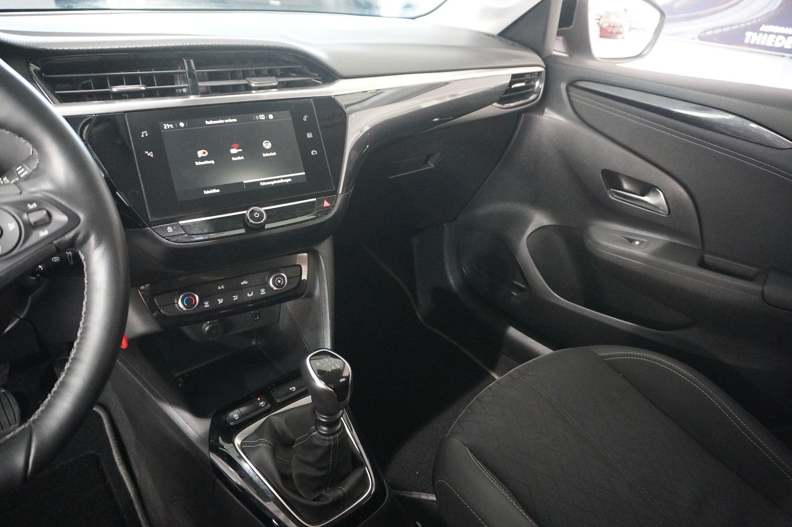 Fahrzeugabbildung Opel Corsa F 1.2 ELEGANCE NAVI/LED/VIRTUAL/SPORT/DAB+