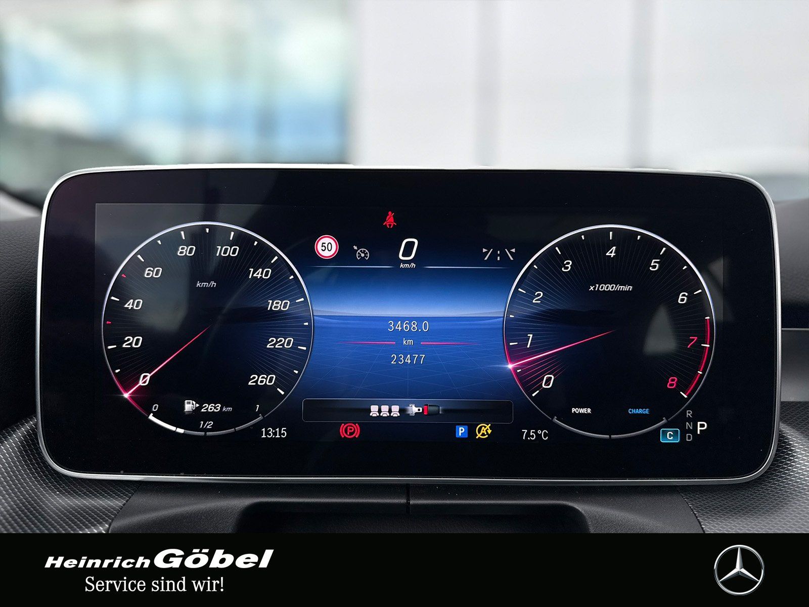 Fahrzeugabbildung Mercedes-Benz C 180 T Avantgarde*PANO*TOTWINKEL*LED*KAMERA*