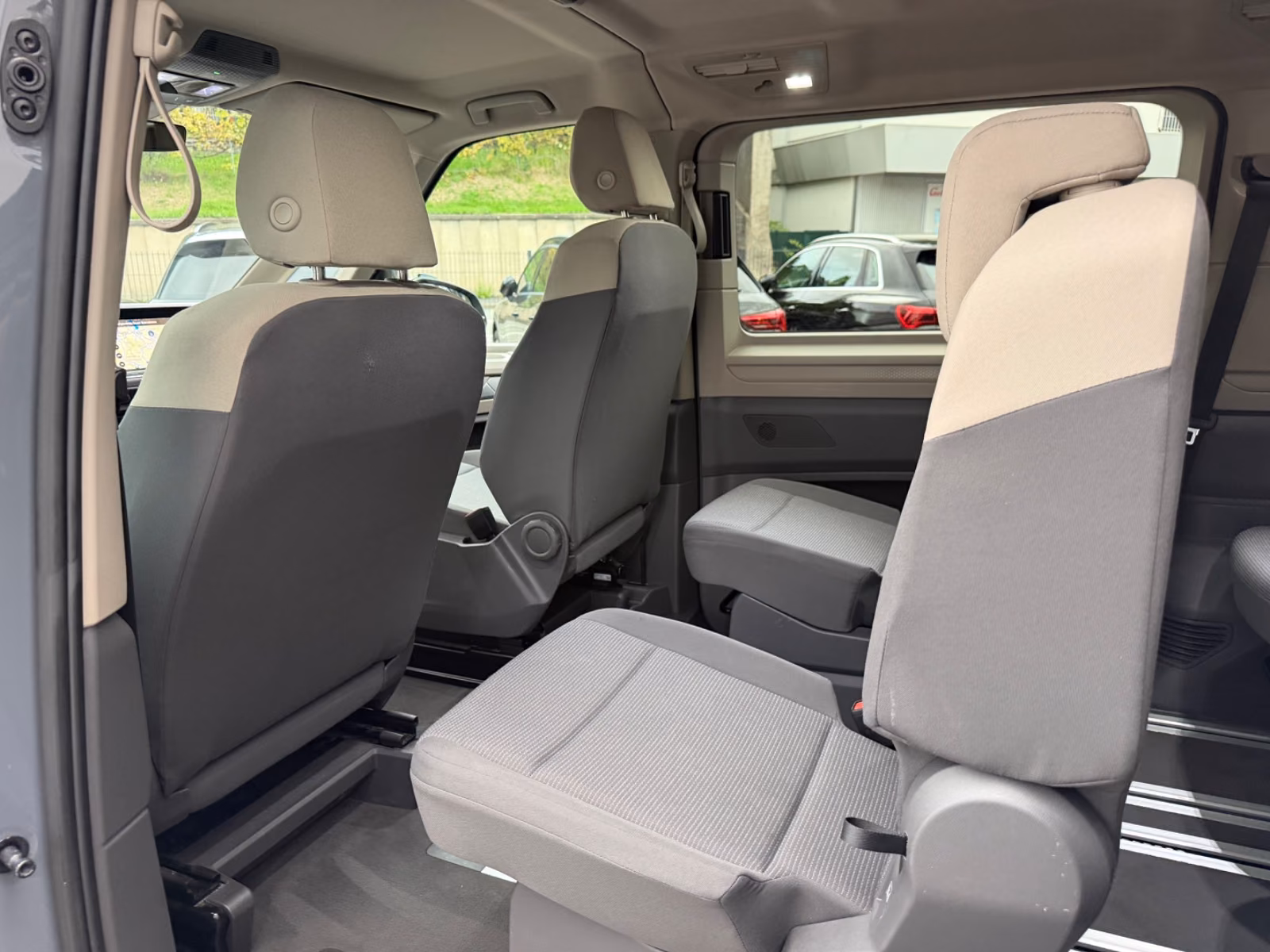 Volkswagen T7 Multivan 2.0 TDI 7-Sitzer