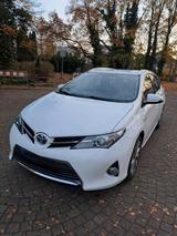Toyota Verkaufe Toyota Auris Hybrid 1.8 - Toyota Auris in Bremen