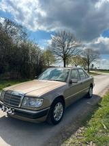 Mercedes-Benz 230 E   H-Kennzeichen  - Mercedes-Benz 230 aus 1992