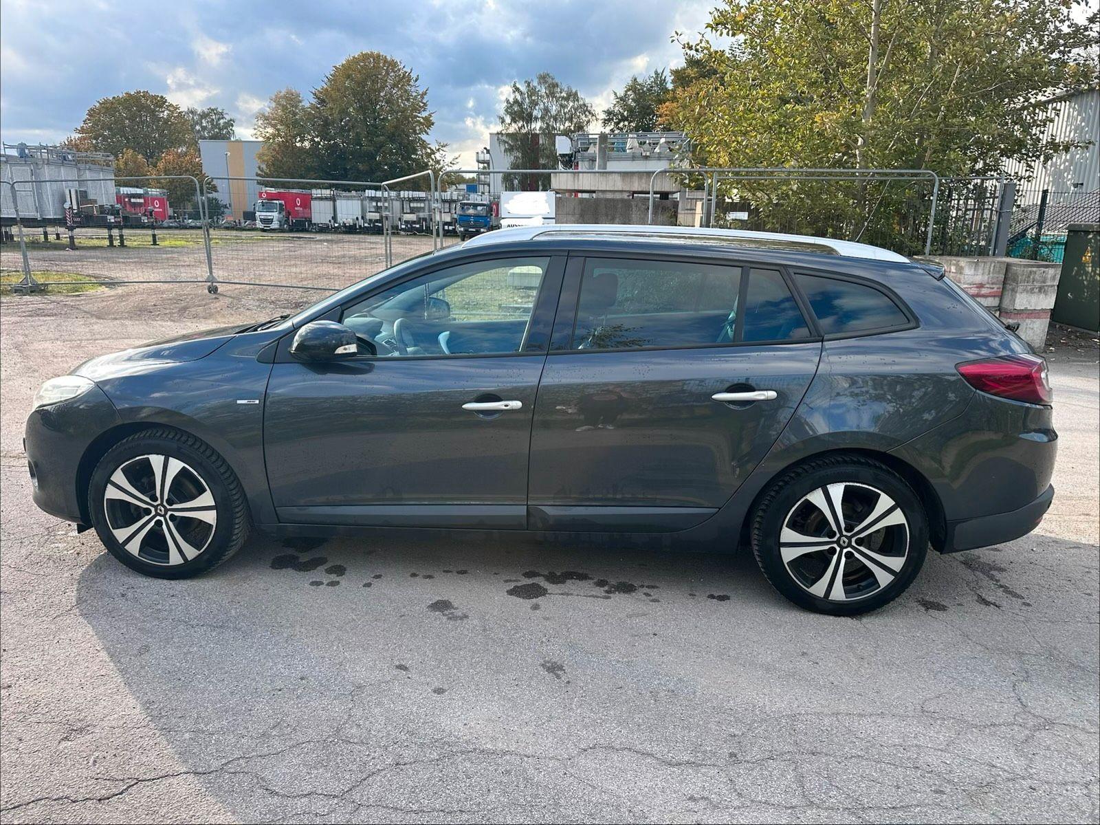 Renault Megane 2011 — photo 5