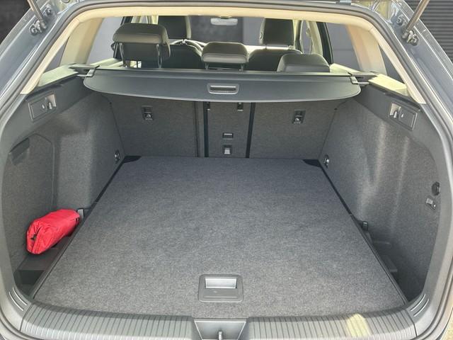 Volkswagen Golf VIII Variant Goal 1.5 eTSI DSG*AHK*NAVI*, миниатюра 7