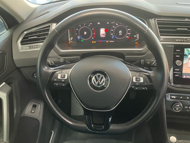 Fahrzeugabbildung Volkswagen Tiguan 2.0 TSI 140kW 4Motion Highline LED AHK NA
