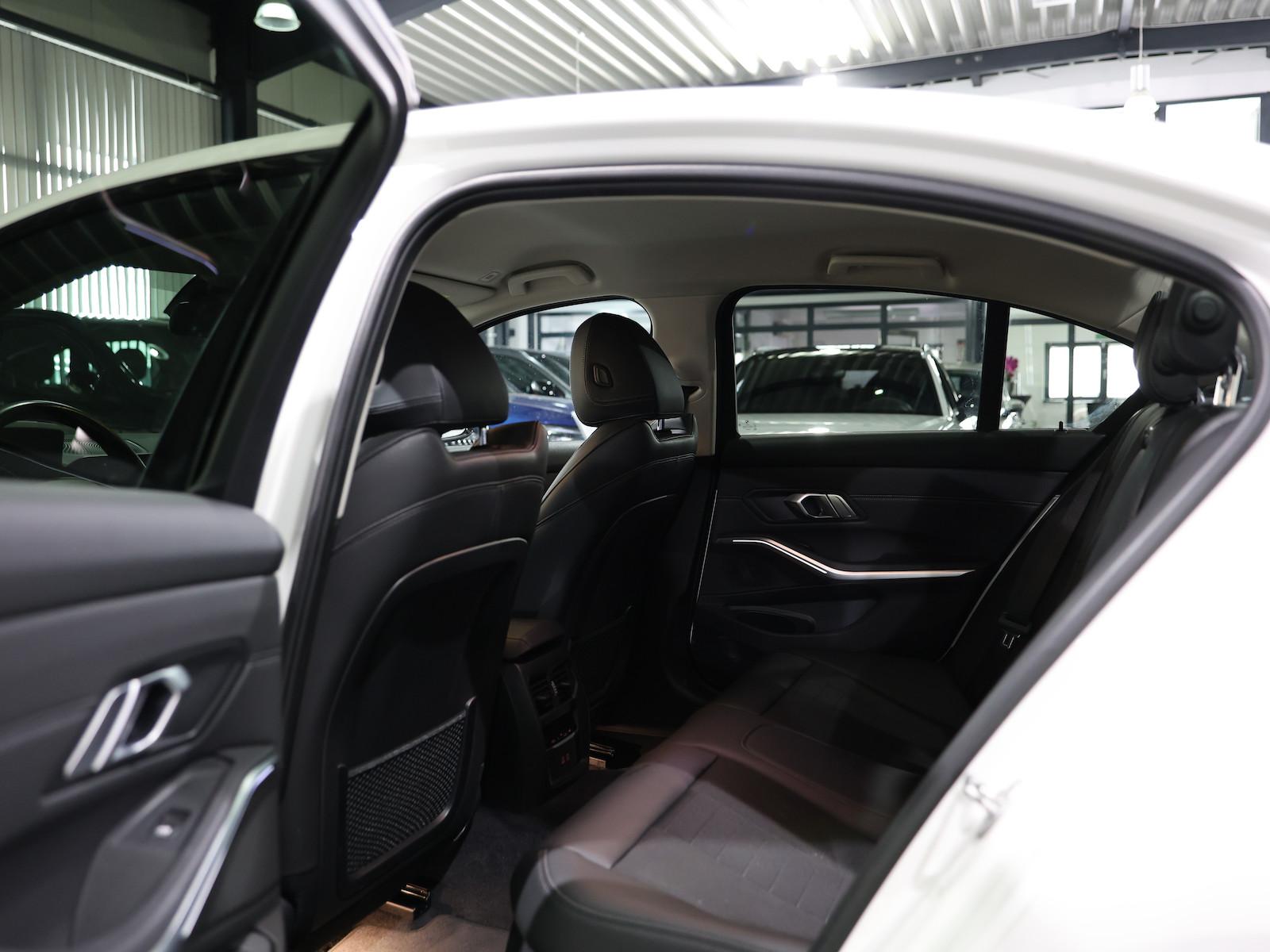 BMW 320 i LIMOUSINE SPORT-LINE SHADOW / LEDER, LIVE+, миниатюра 16