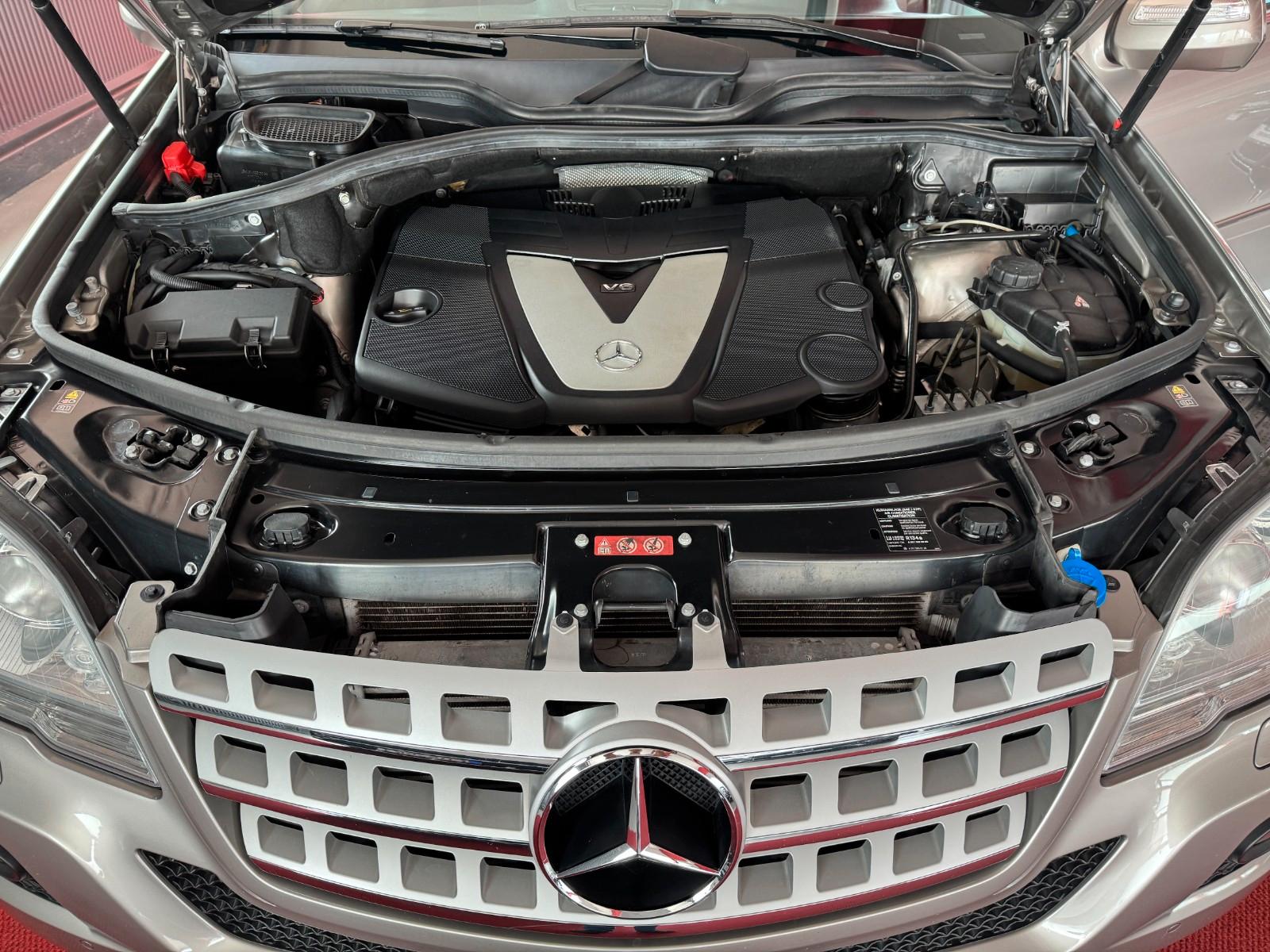 Mercedes-Benz ML320CDI Mopf 4Matic AHK Kamera Airmatic Sportp