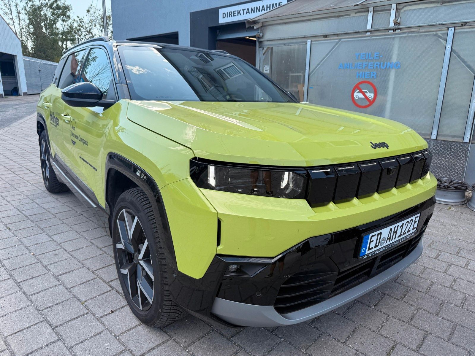 Jeep Compass BEV Summit Panorama