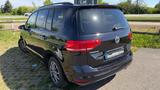 Volkswagen Touran 1.5 TSI DSG AHK ACC Kamera 60000 km  - Volkswagen Touran mit Benzin-Antrieb: Kleinbus, 1.6