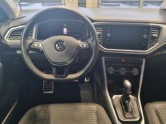 Fahrzeugabbildung Volkswagen T-ROC 1.5 TSI ACTIVE NAVI SITZHZ PDC AHK ACC