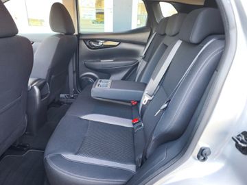 Nissan Qashqai N-Way*AHK*Navi*Kamera*SHZ*Panorama*