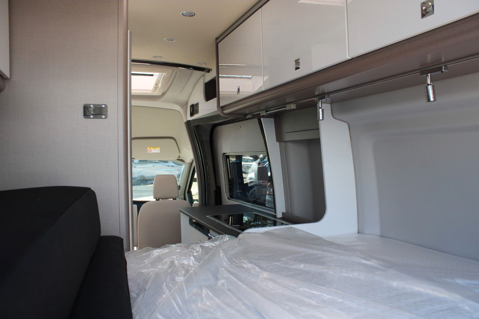 Fahrzeugabbildung Bürstner Ford SIGNEO Automatik + AHK SOFORT LIEFERBAR