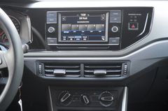 Fahrzeugabbildung Volkswagen Polo VI Comfortline DSG Klima Tempomat PDC TOP!