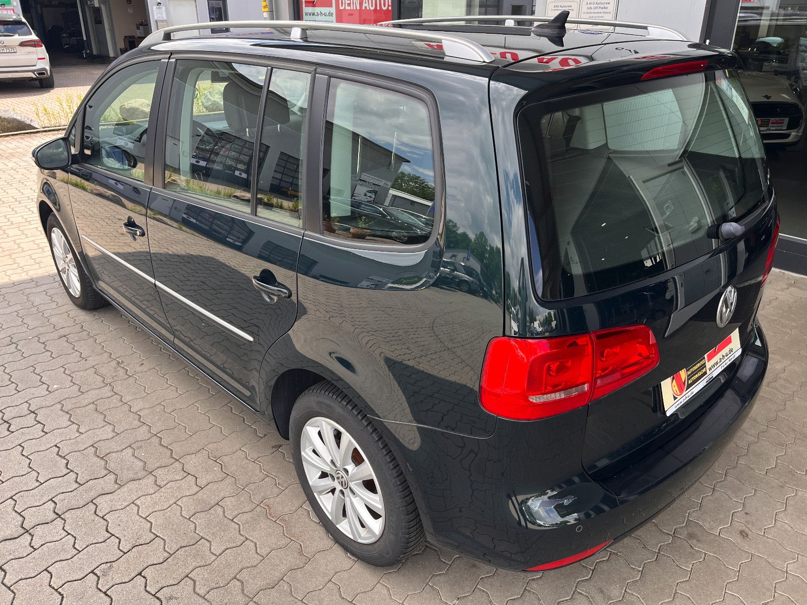 Fahrzeugabbildung Volkswagen Touran Highline BMT 2.0 TDi DSG
