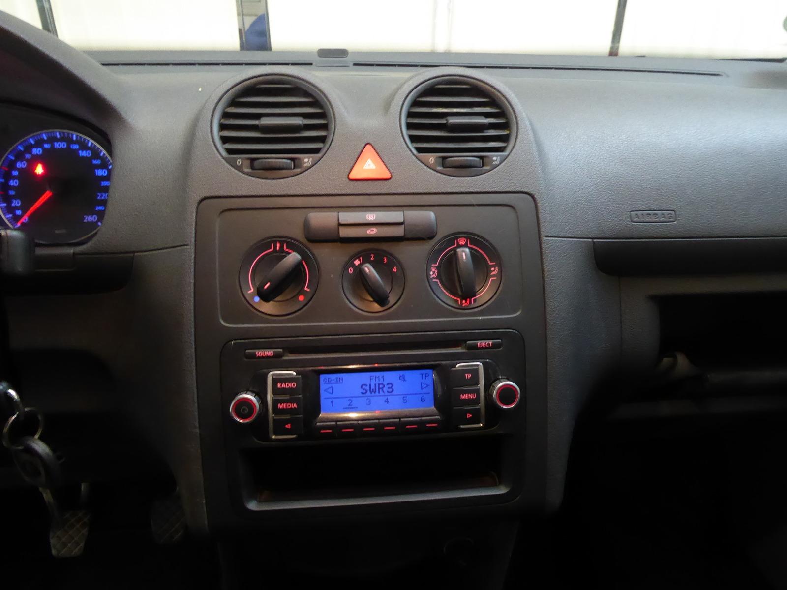 Volkswagen Caddy 2010 — photo 10